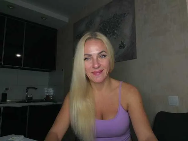 annamari1563 on BongaCams