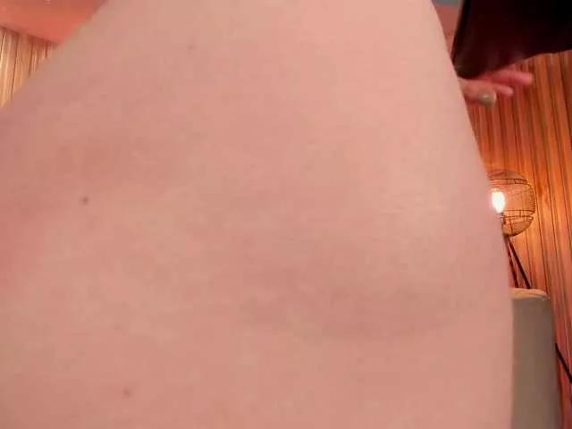 JennaOlson on BongaCams 