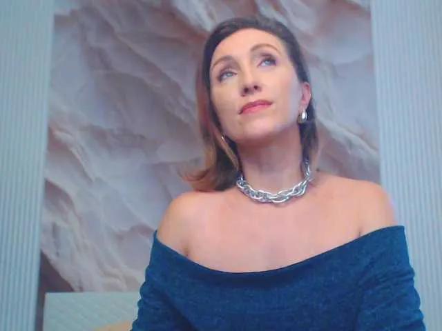 Lola-Nelson — Love playing up a really nasty girl, c2c, kinky, joi, roleplays,
 financial fetish, temviewer, foot fetish, slaves, cuckolds. 
Your face with a smile of rapture on cam. Telling you what to do. I always enjoy doing new things.