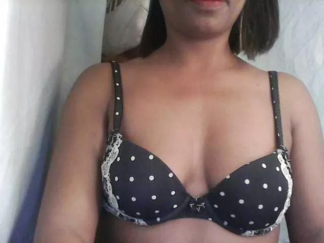 MayaQueen on BongaCams 