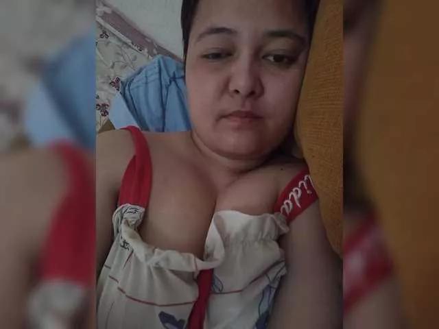 Molly-Janette on BongaCams 