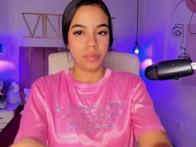 SophiaaHill on BongaCams