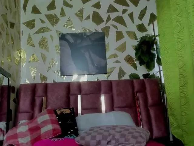 Yaumiiko — One of the things that excites me is when you see that they want me and are motivated to send even a hello and that you please me.