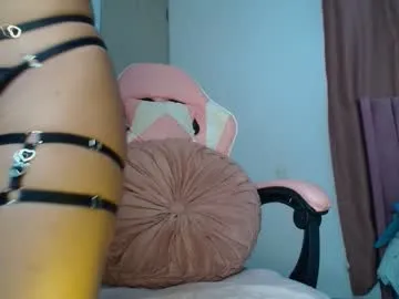 emmily_forever on Chaturbate