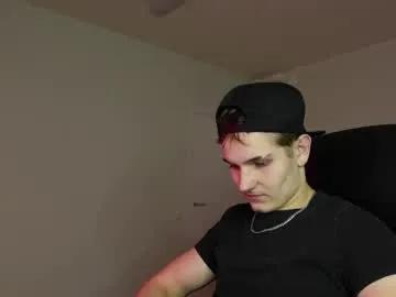 eric_poston — Richard's room! #bigcock #young #new #muscle #veiny -- Current Goal: CUMSHOW at 3333 tokens