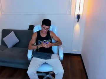 paradise_boy_s on Chaturbate