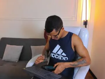 paradise_boy_s on Chaturbate