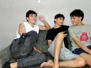 pelusos_mens
