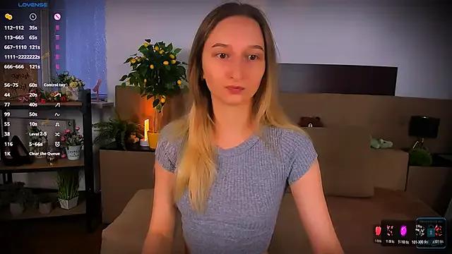 _Ri_na_ on StripChat 