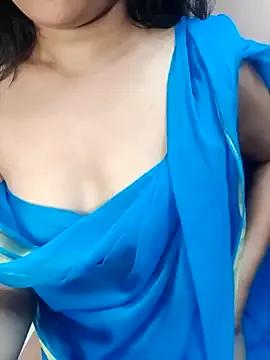 annie-Minj on StripChat 