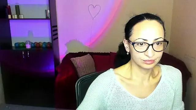 Arianasweety23 on StripChat 