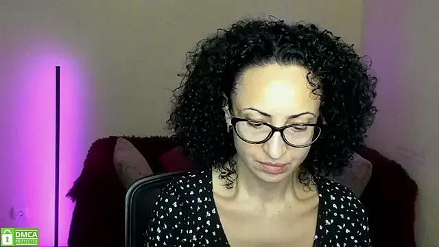 Arianasweety23 on StripChat 