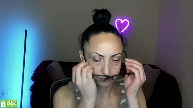 Arianasweety23 on StripChat 