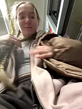 bambi_lu on StripChat