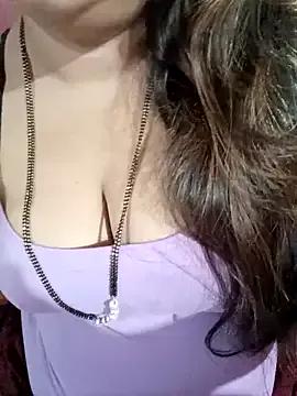 Beautyy38 — Private on StripChat