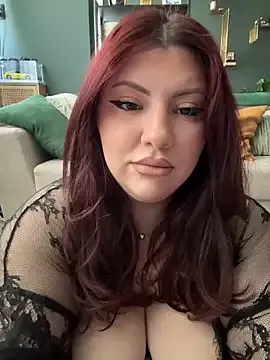 CurvyKimmy1