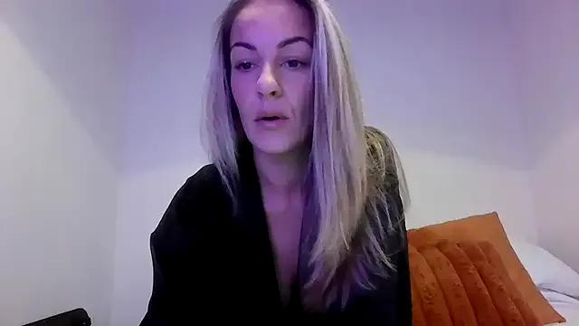 Edenfox- on StripChat 