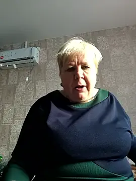 EffectFiona on StripChat