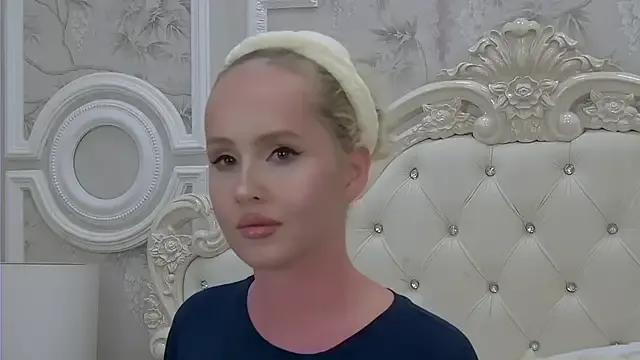 EllieFrosty_ on StripChat 