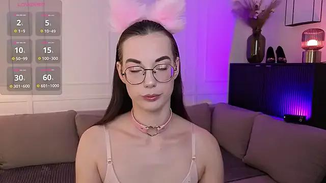 EmmaJakson on StripChat 