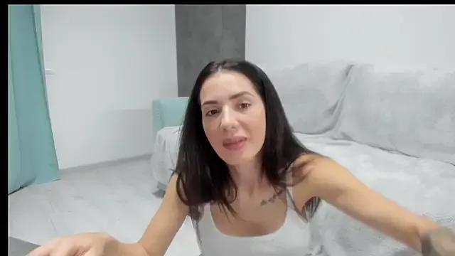 Emmapmg on StripChat 