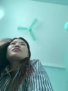 Grainne-- room chat