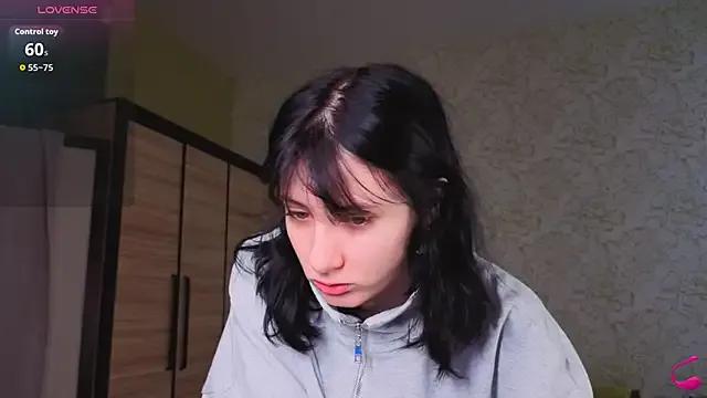 JulisSweet — naked for 10 minutes