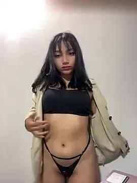 Maddy_w on StripChat 