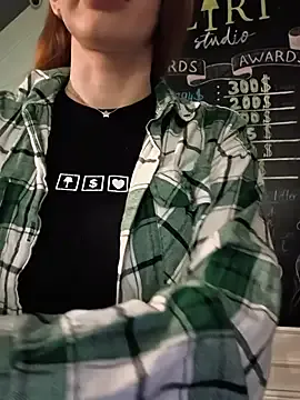 MayaSolar on StripChat