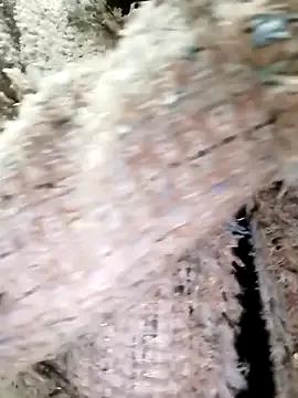 mimi520 on StripChat 