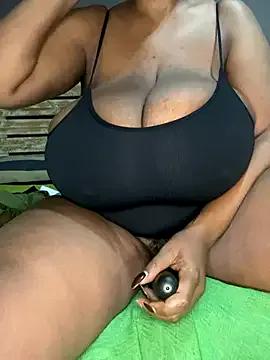 MissFancyXXL on StripChat 