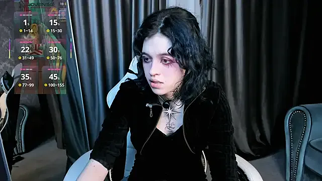 NoelleGothicShadow