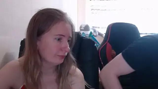 PeterAndJen on StripChat 