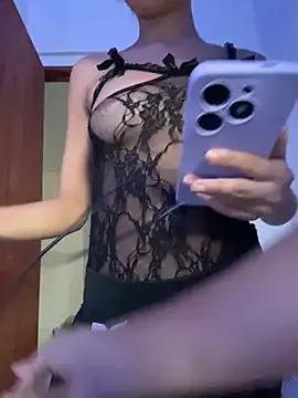 RoomExotic11 on StripChat 