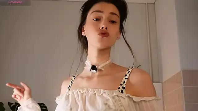 ttragedienne on StripChat 